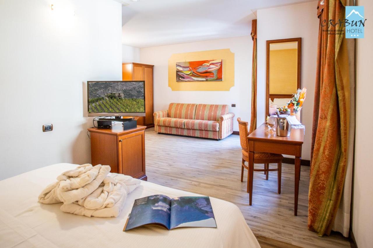 Crabun Hotel ポン・サン・マルテン エクステリア 写真
