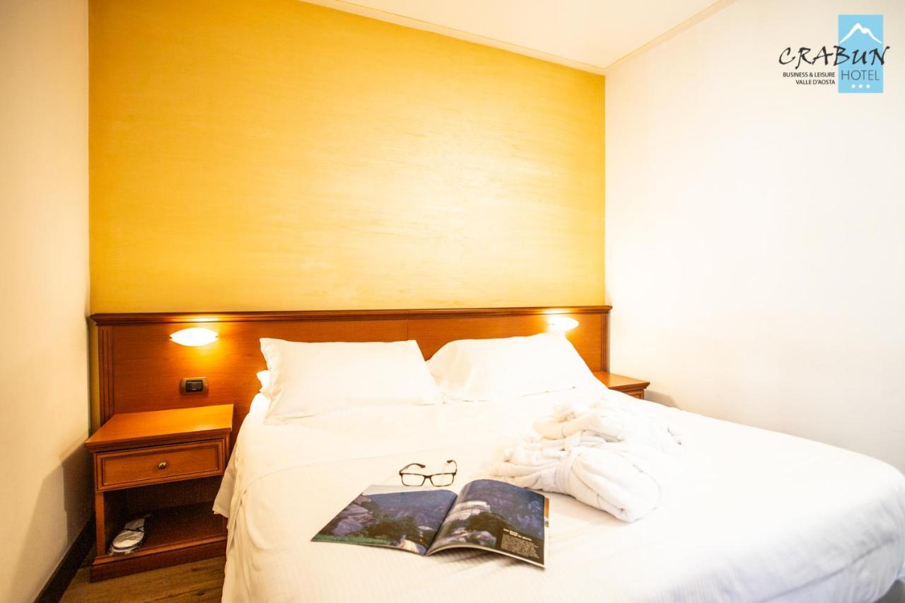 Crabun Hotel ポン・サン・マルテン エクステリア 写真