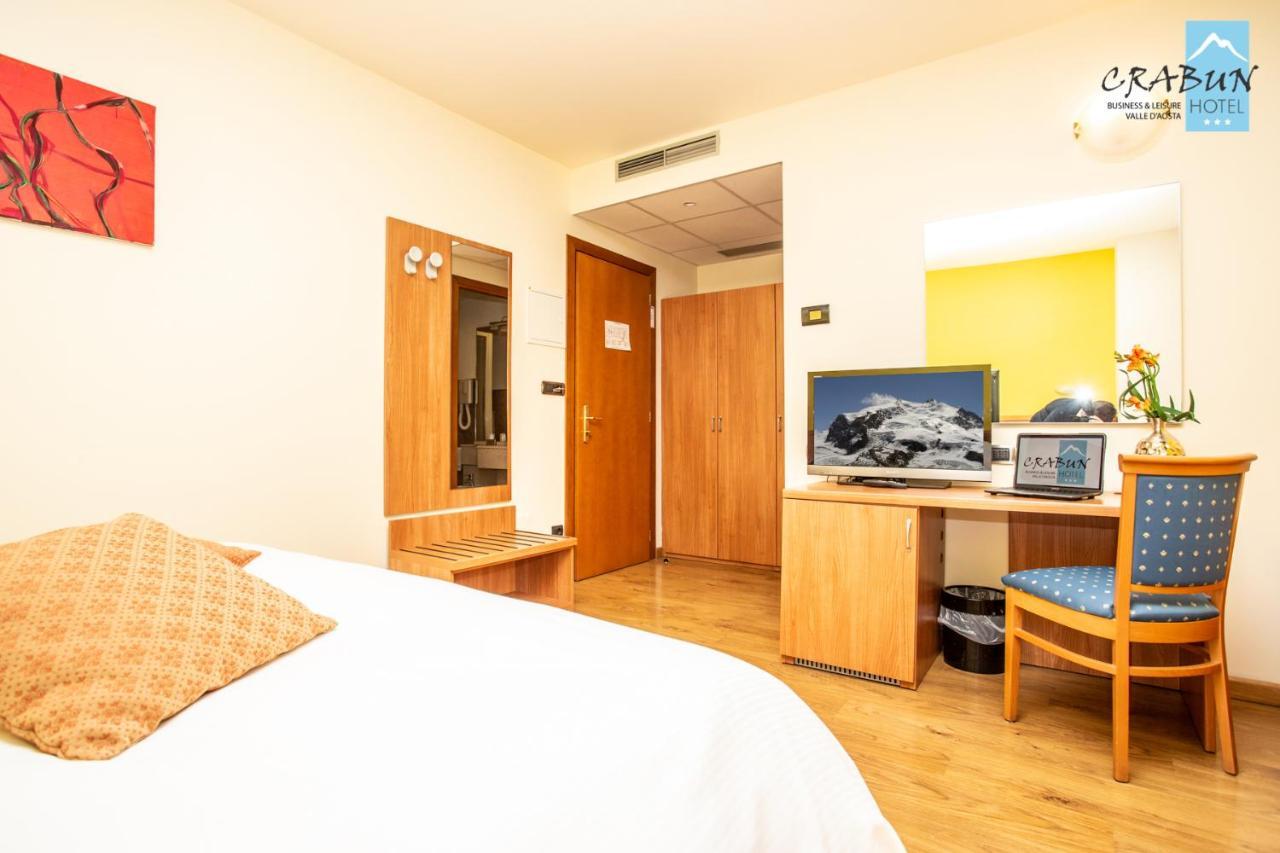 Crabun Hotel ポン・サン・マルテン エクステリア 写真